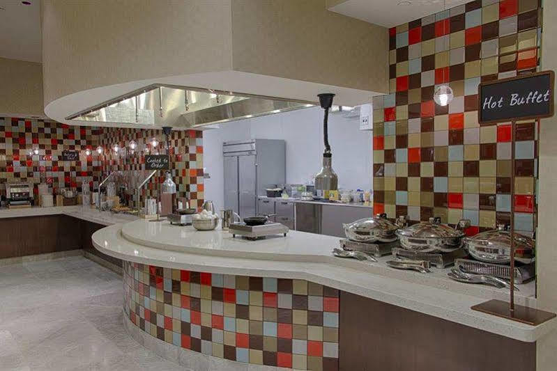 เอมบาสซี สวีท เอลิซาเบธ เนวาร์ค แอร์พอร์ต Hotel ภายนอก รูปภาพ